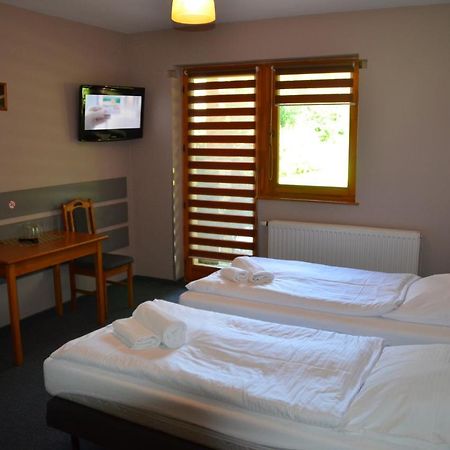 Hotel Tenis Chrząstowice Extérieur photo