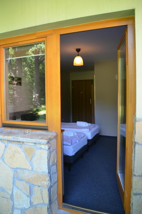 Hotel Tenis Chrząstowice Extérieur photo