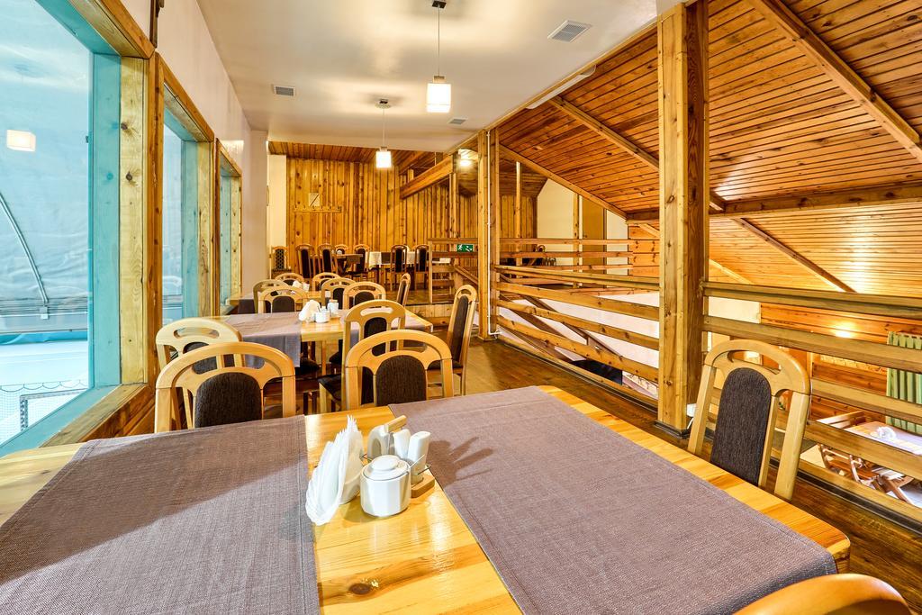 Hotel Tenis Chrząstowice Extérieur photo